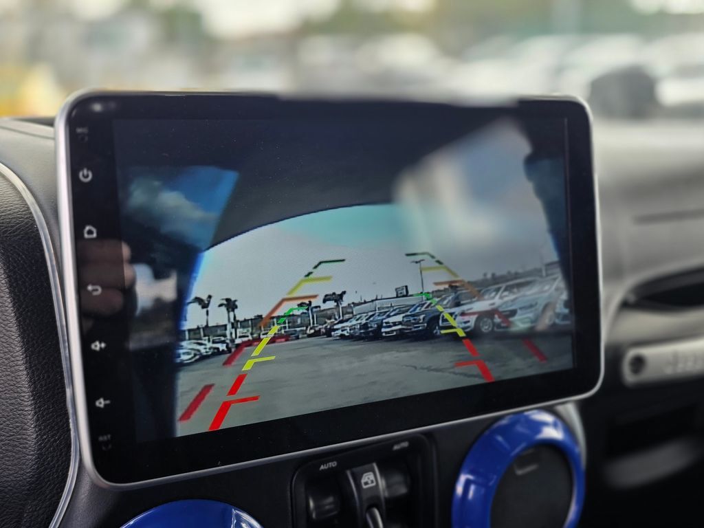 2016 Jeep Wrangler Unlimited Unlimited Rubicon - 22984760 - 33