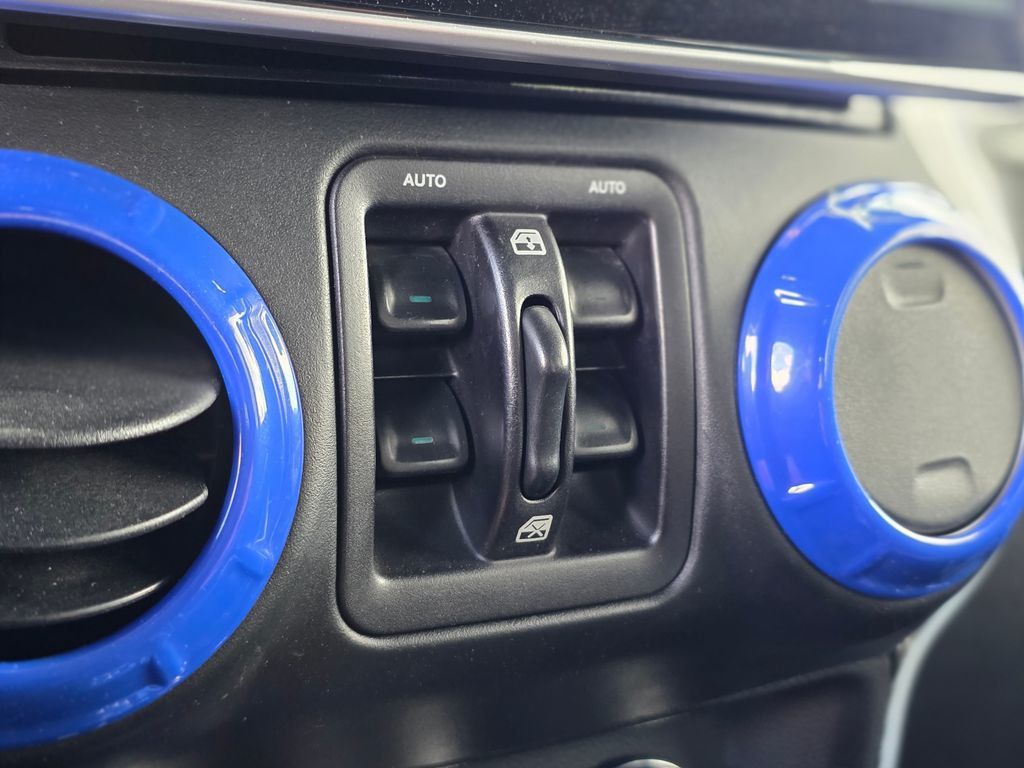 2016 Jeep Wrangler Unlimited Unlimited Rubicon - 22984760 - 34