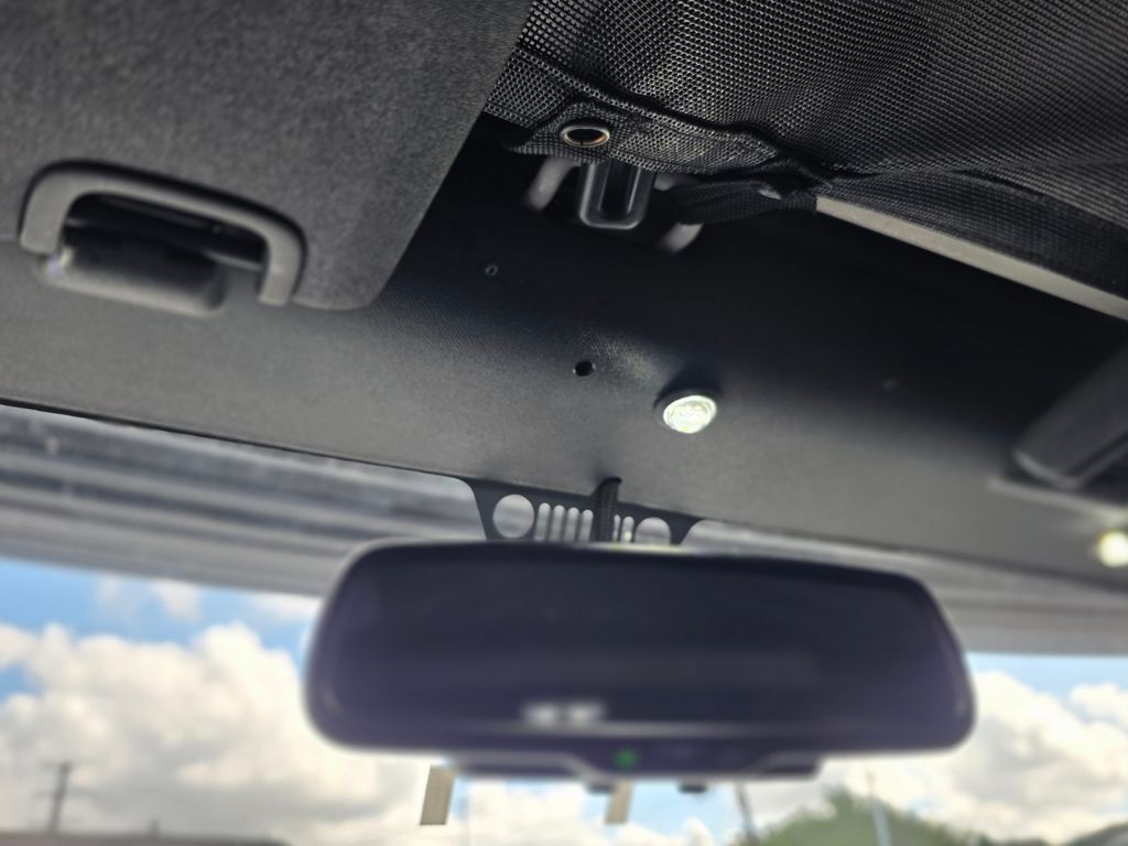 2016 Jeep Wrangler Unlimited Unlimited Rubicon - 22984760 - 42