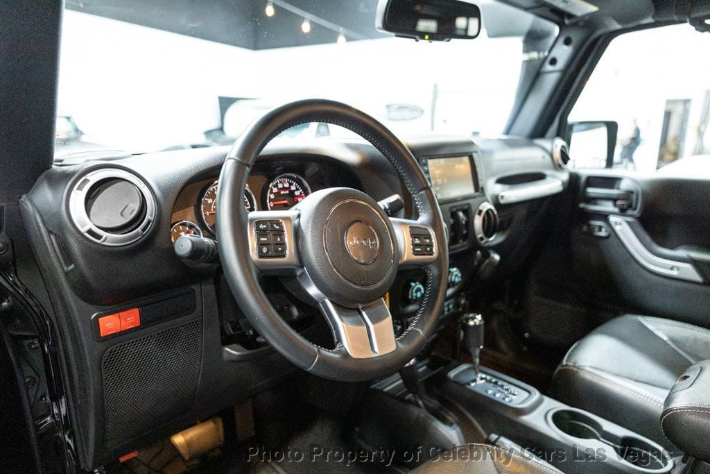 2016 Jeep Wrangler Unlimited Rubicon Hard Rock photo 14