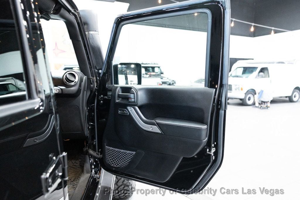 2016 Jeep Wrangler Unlimited Rubicon Hard Rock photo 26