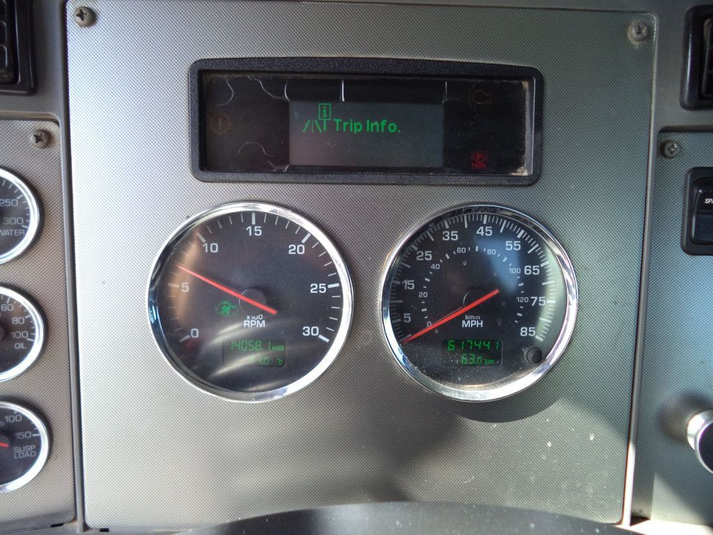 2016 Kenworth T270 NON CDL Mechanic Truck - Crane, Welder, Compressor - 23056990 - 41