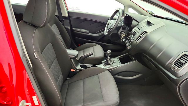 2016 Kia Forte 4dr Sedan Manual LX - 23012988 - 21