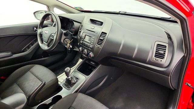 2016 Kia Forte 4dr Sedan Manual LX - 23012988 - 22