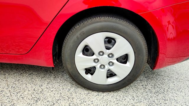 2016 Kia Forte 4dr Sedan Manual LX - 23012988 - 8