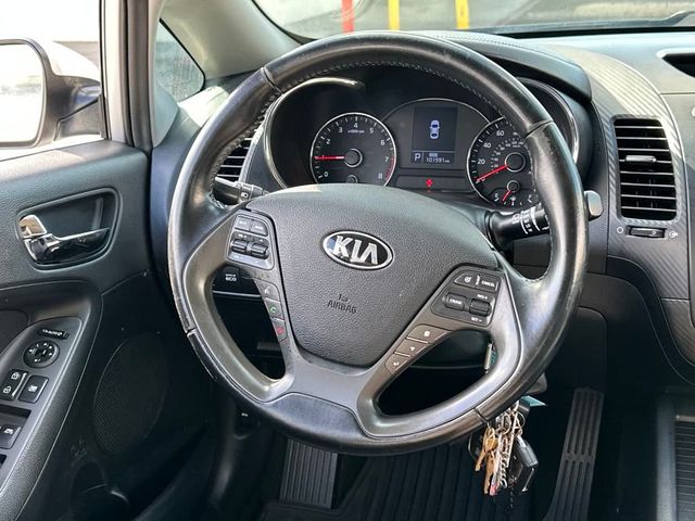 2016 Kia Forte 5-Door 5dr Hatchback Automatic EX - 22939110 - 17