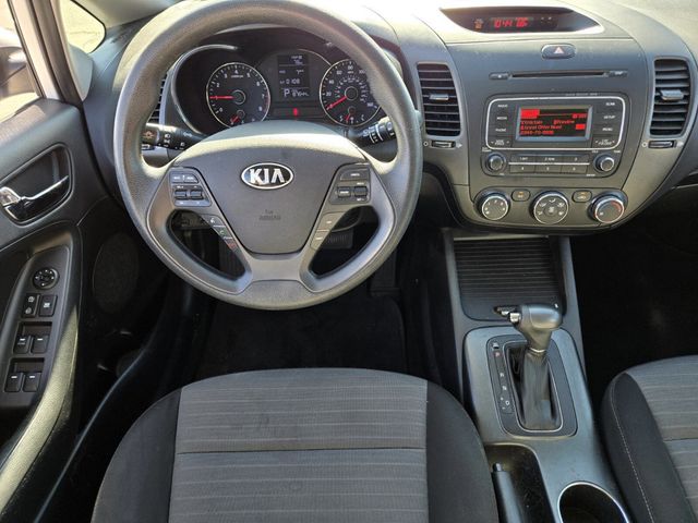 2016 Kia Forte 5-Door 5dr Hatchback Automatic LX - 22980732 - 8