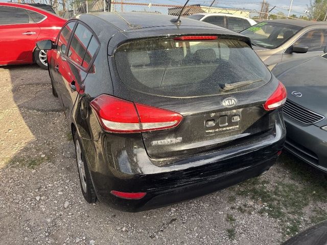 2016 Kia Forte 5-Door 5dr Hatchback Automatic LX - 22477898 - 2