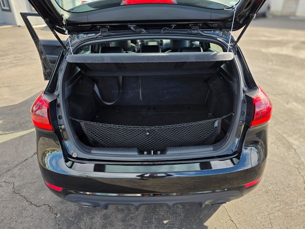 2016 Kia Forte 5-Door 5dr Hatchback Manual SX - 22969440 - 11