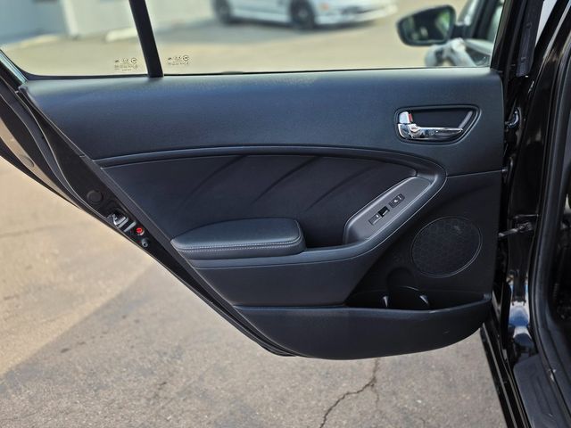 2016 Kia Forte 5-Door 5dr Hatchback Manual SX - 22969440 - 18