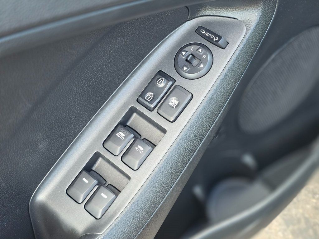 2016 Kia Forte 5-Door 5dr Hatchback Manual SX - 22969440 - 21