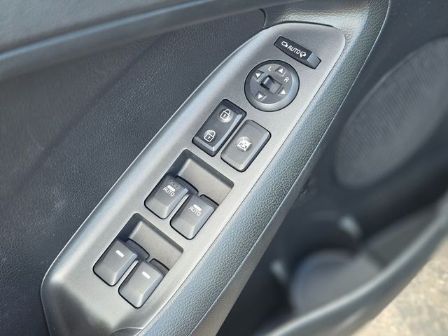 2016 Kia Forte 5-Door 5dr Hatchback Manual SX - 22969440 - 21