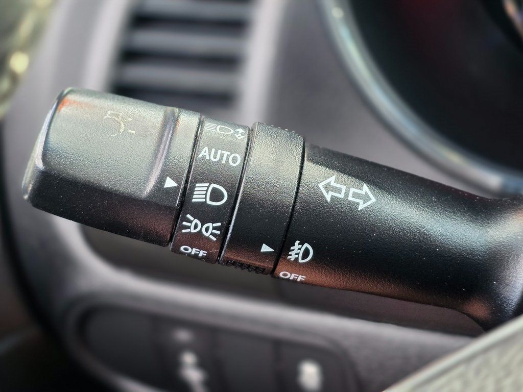 2016 Kia Forte 5-Door 5dr Hatchback Manual SX - 22969440 - 39