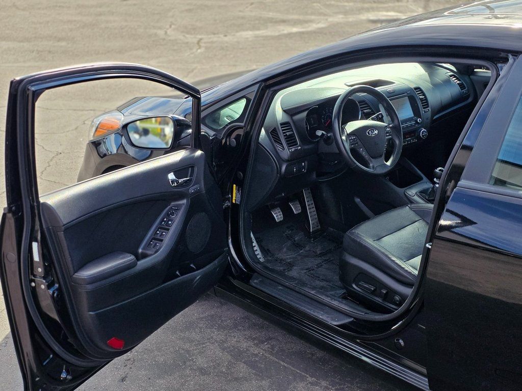 2016 Kia Forte 5-Door 5dr Hatchback Manual SX - 22969440 - 42