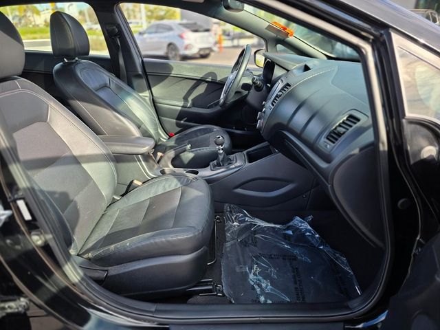 2016 Kia Forte 5-Door 5dr Hatchback Manual SX - 22969440 - 8