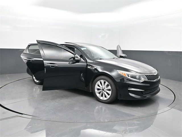 2016 Kia Optima 4dr Sedan EX - 22954928 - 28
