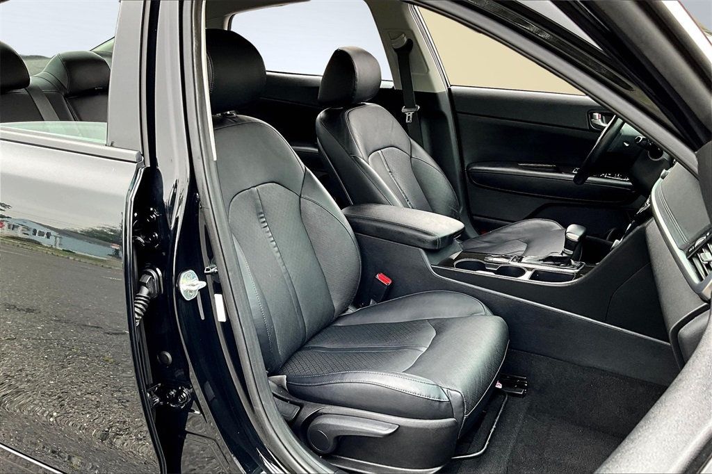 2016 Kia Optima EX photo 13