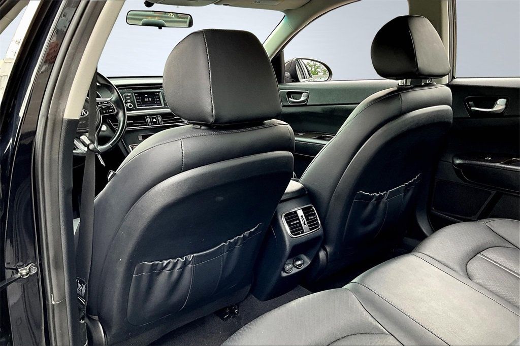 2016 Kia Optima EX photo 17