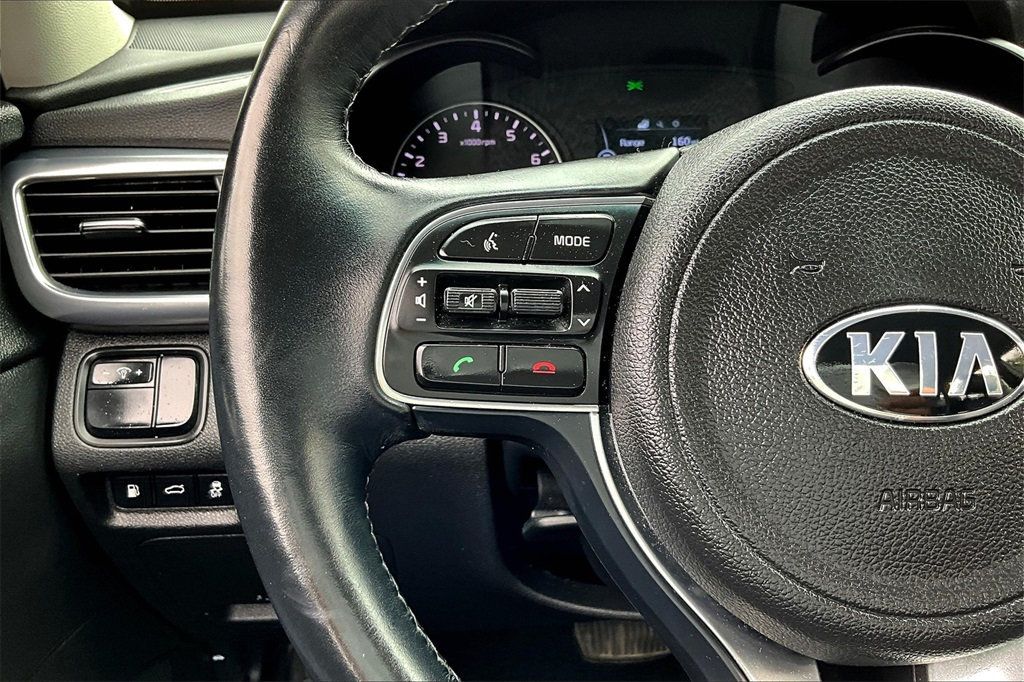 2016 Kia Optima EX photo 20