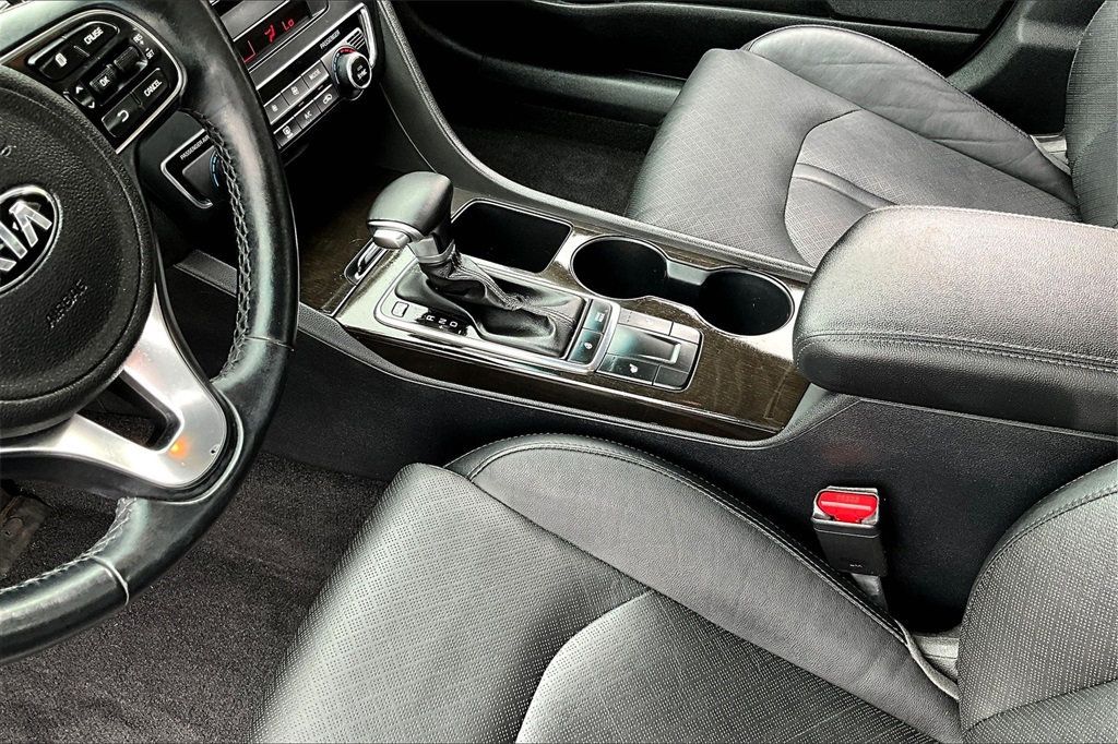 2016 Kia Optima EX photo 30
