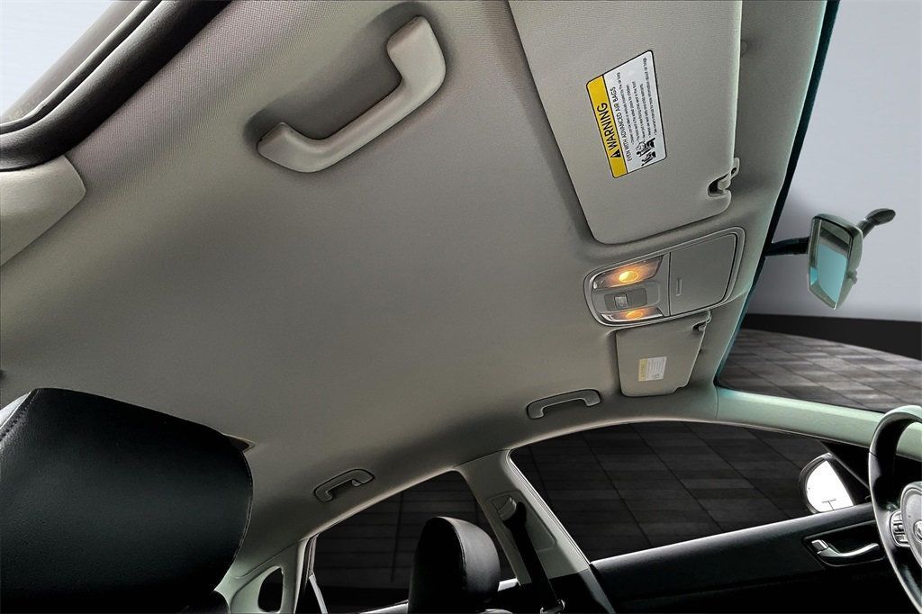 2016 Kia Optima EX photo 32