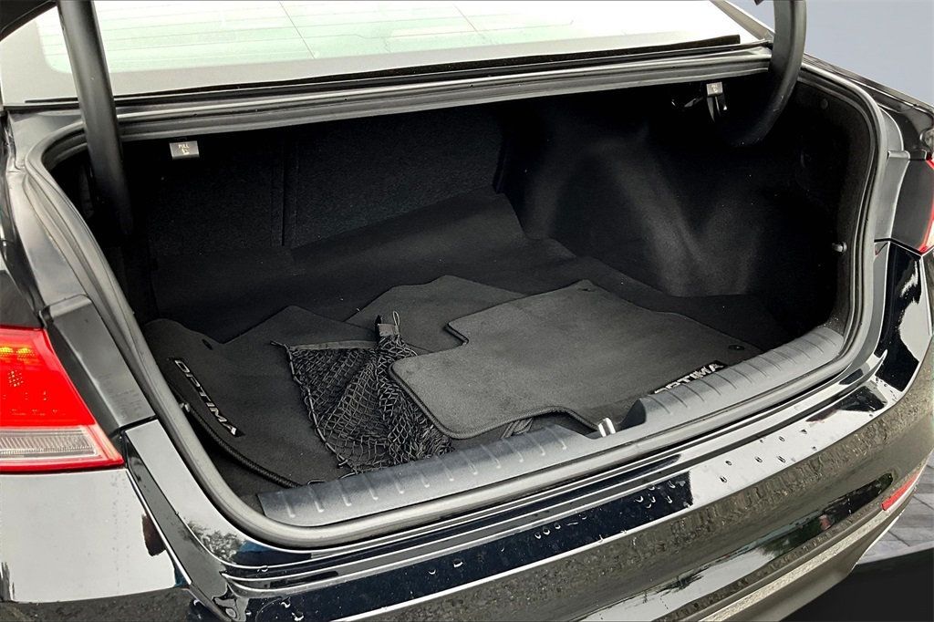 2016 Kia Optima EX photo 34