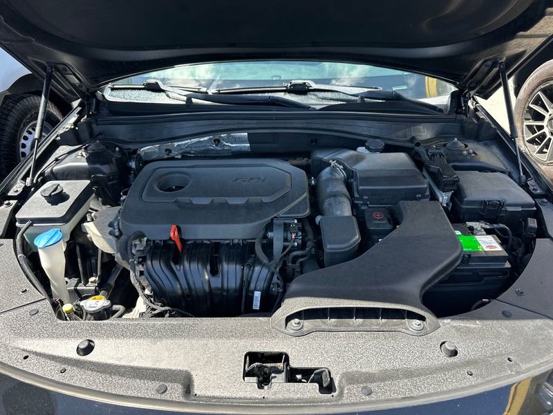 2016 Kia Optima 4dr Sedan LX - 23051713 - 20