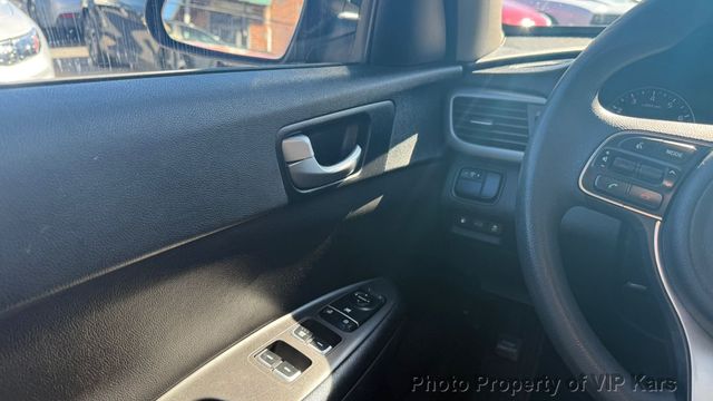 2016 Kia Optima 4dr Sedan LX - 22952597 - 10