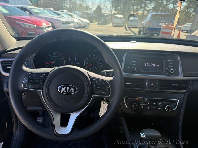 2016 Kia Optima 4dr Sedan LX - 22952597 - 21