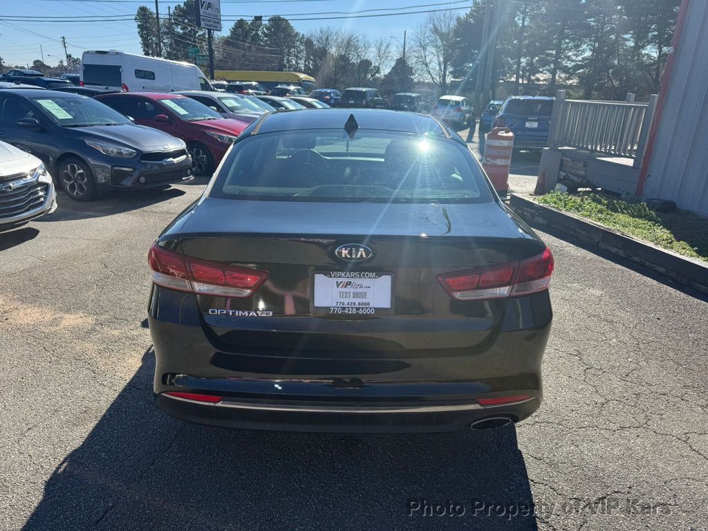 2016 Kia Optima 4dr Sedan LX - 22952597 - 4