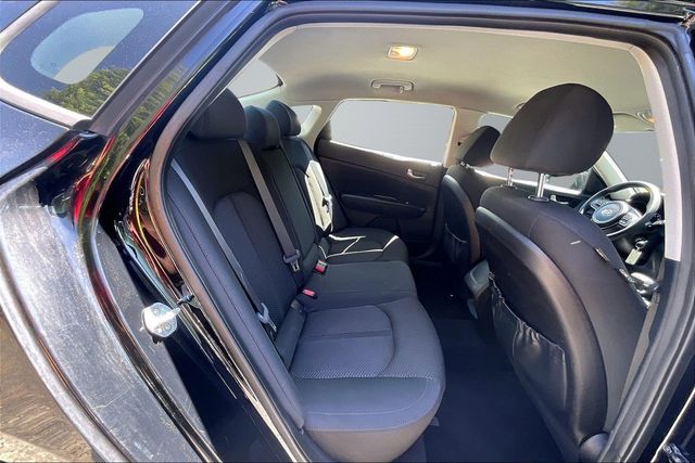2016 Kia Optima 4dr Sedan LX - 23050712 - 13