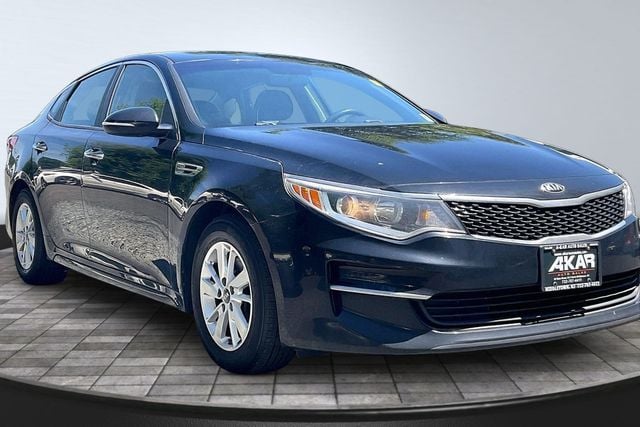 2016 Kia Optima 4dr Sedan LX - 23050712 - 2