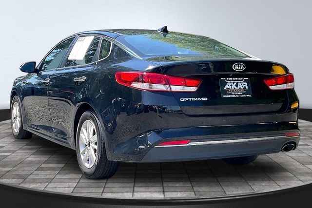2016 Kia Optima 4dr Sedan LX - 23050712 - 6
