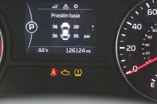 2016 Kia Optima 4dr Sedan LX Turbo - 23008690 - 6