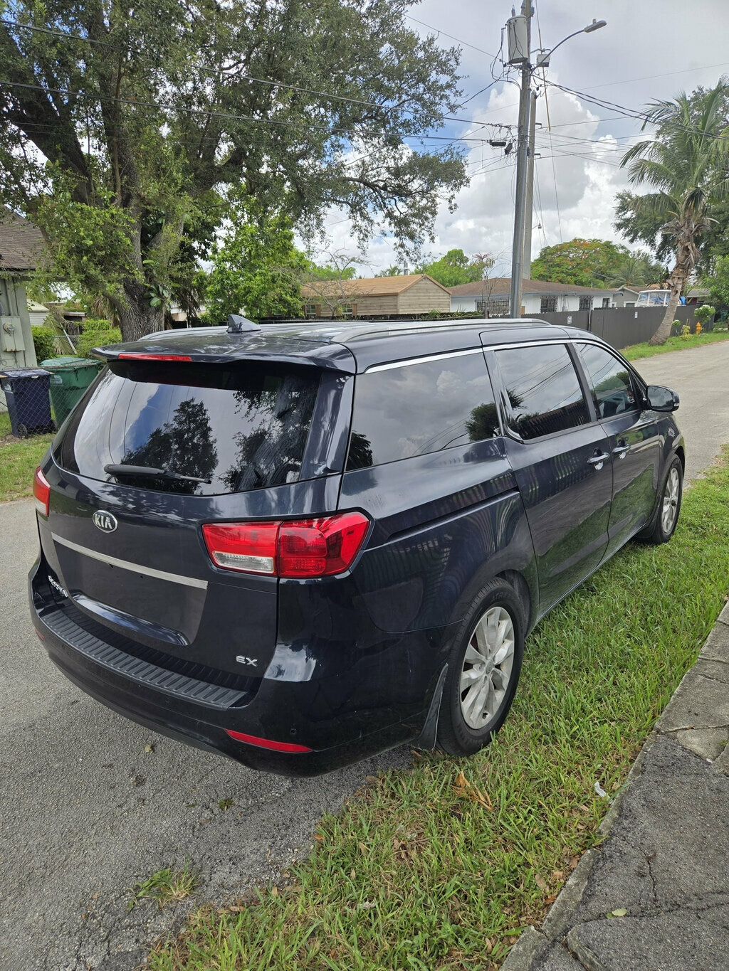 2016 Kia Sedona  - 23080230 - 2