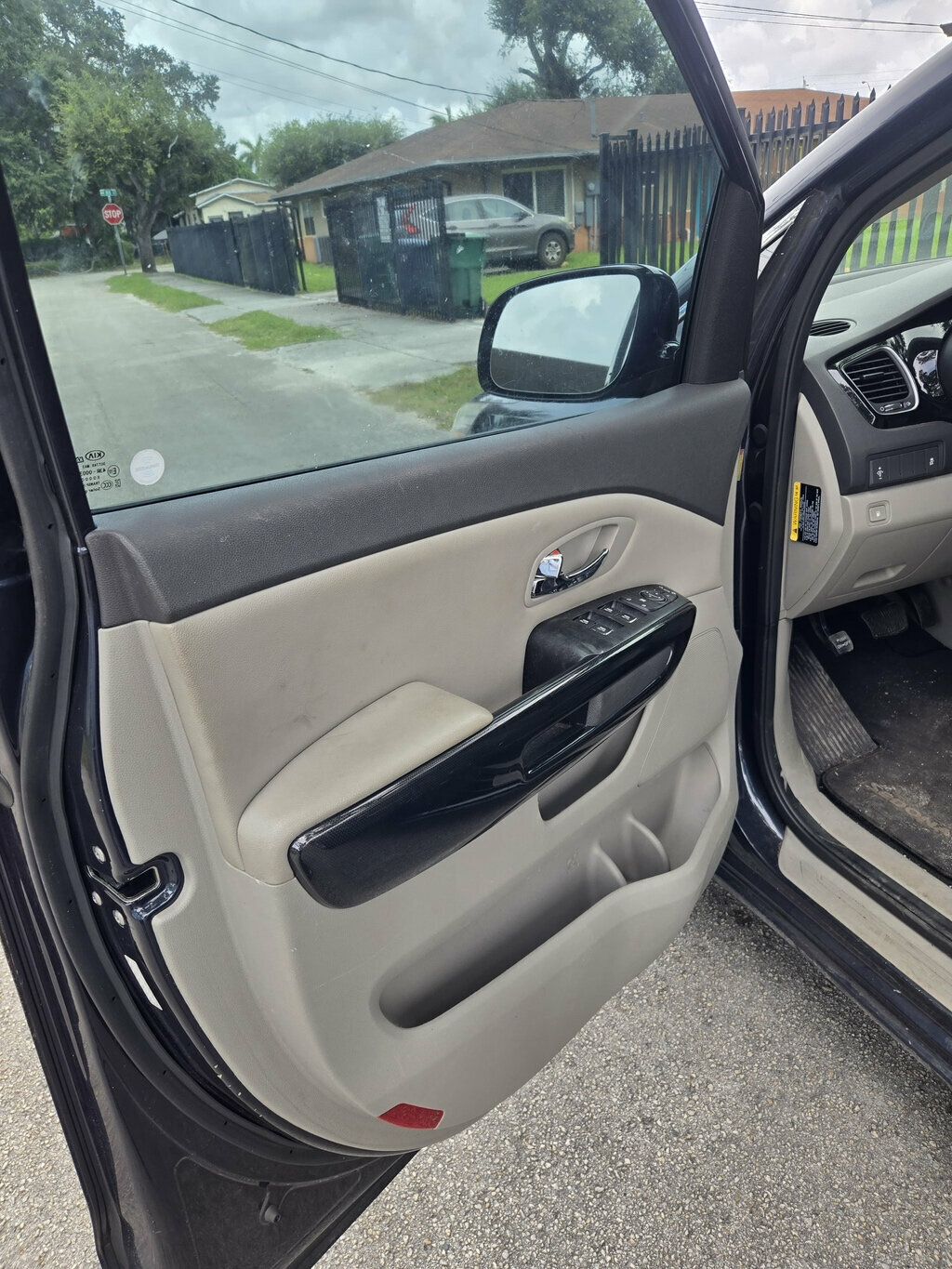 2016 Kia Sedona  - 23080230 - 8