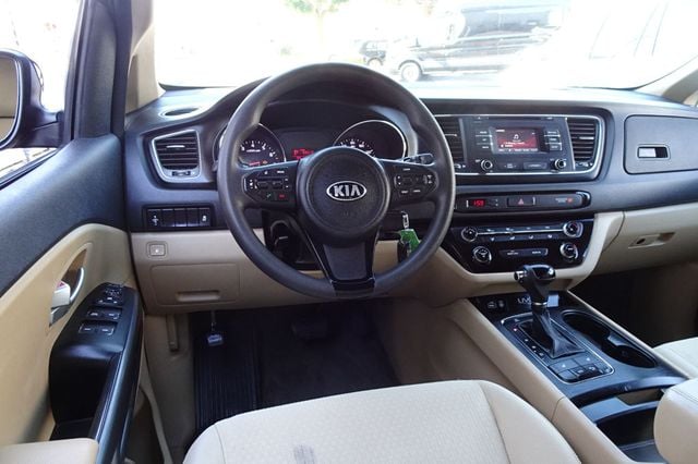2016 Kia Sedona 4dr Wagon LX - 22934231 - 15