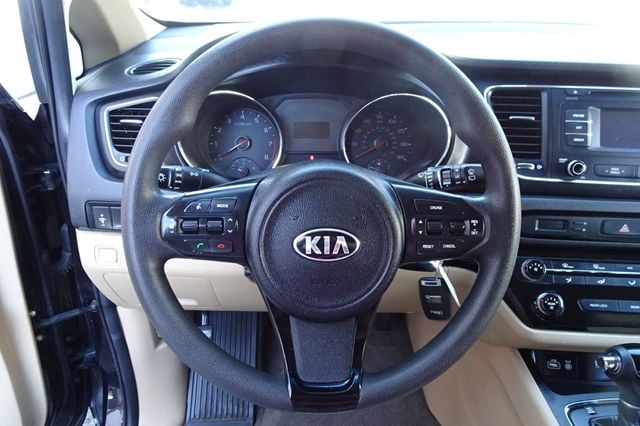 2016 Kia Sedona 4dr Wagon LX - 22934231 - 19