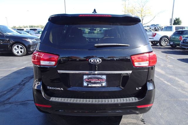 2016 Kia Sedona 4dr Wagon LX - 22934231 - 6