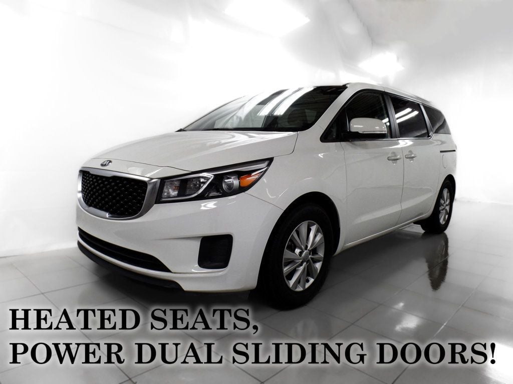 2016 Kia Sedona LX - 22422458 - 0