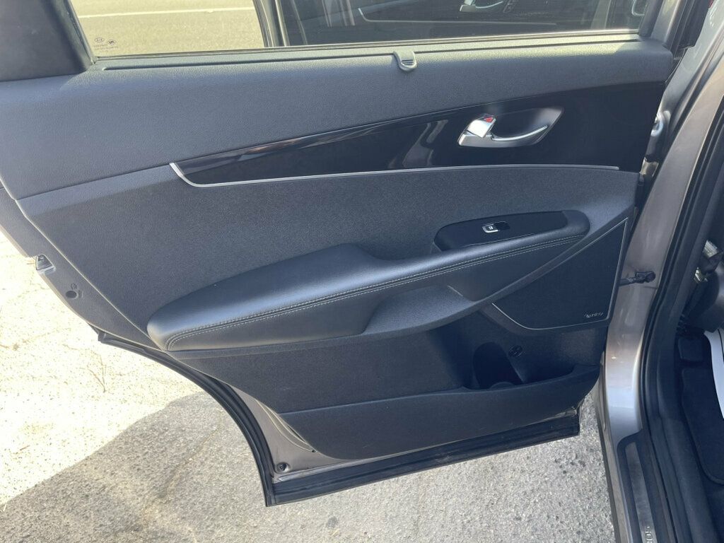 2016 Kia Sorento  - 23080930 - 21