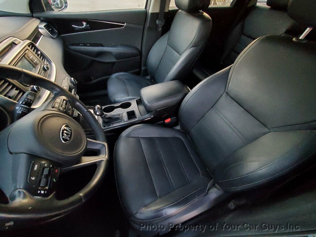 2016 Kia Sorento EX photo 14