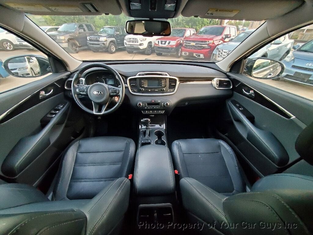 2016 Kia Sorento EX photo 15