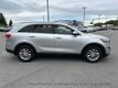 2016 Kia Sorento AWD 4dr 3.3L LX - 23035383 - 1