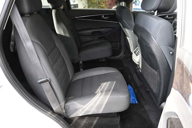 2016 Kia Sorento FWD 4dr 2.4L LX - 22946980 - 16