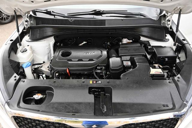 2016 Kia Sorento FWD 4dr 2.4L LX - 22946980 - 28