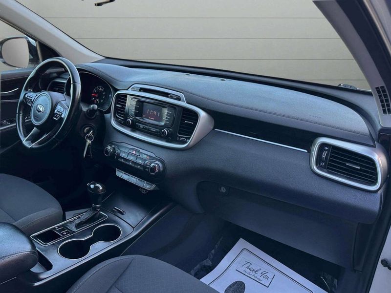 2016 Kia Sorento FWD 4dr 2.4L LX - 22946485 - 13