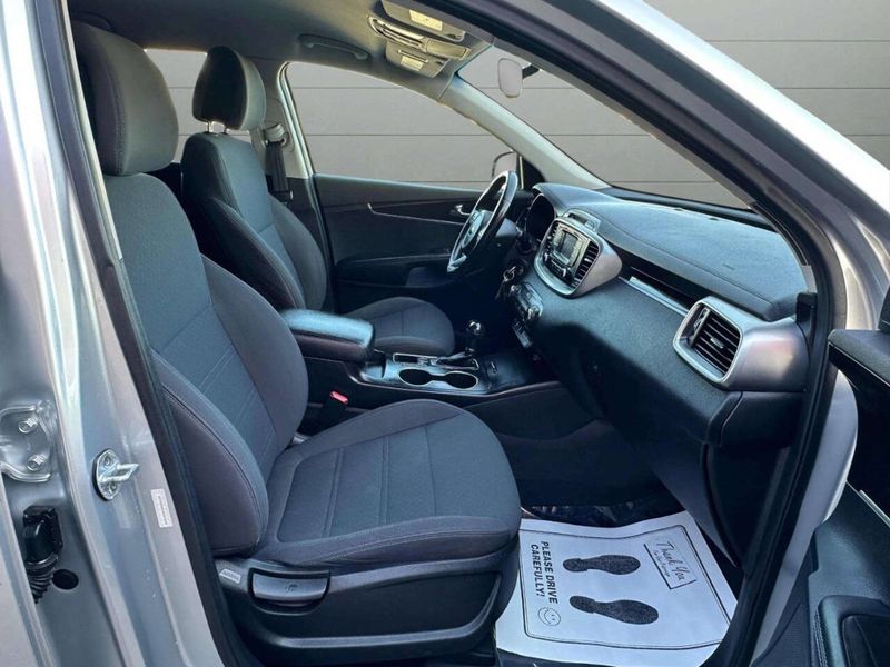 2016 Kia Sorento FWD 4dr 2.4L LX - 22946485 - 14