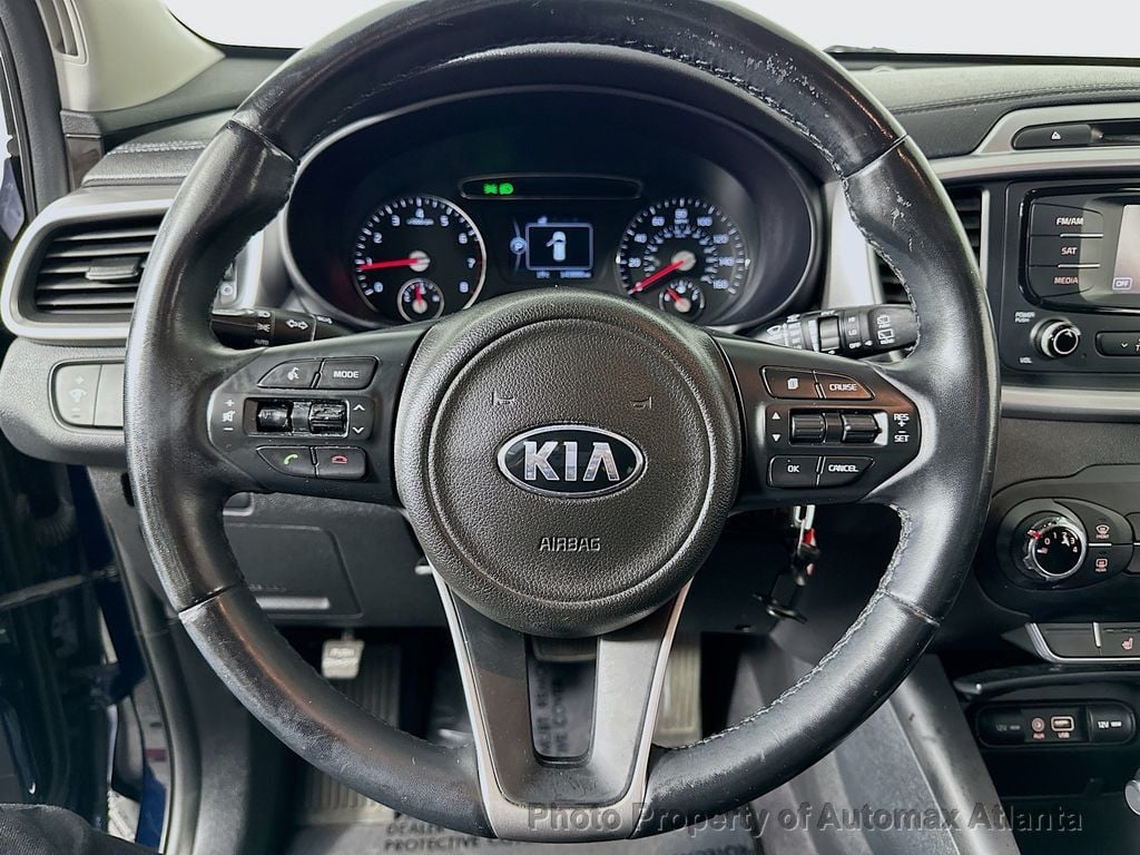 2016 Kia Sorento LX - 22615457 - 10