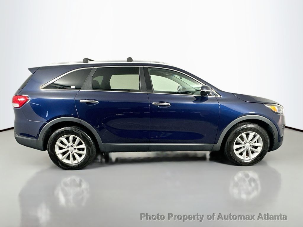 2016 Kia Sorento LX - 22615457 - 3